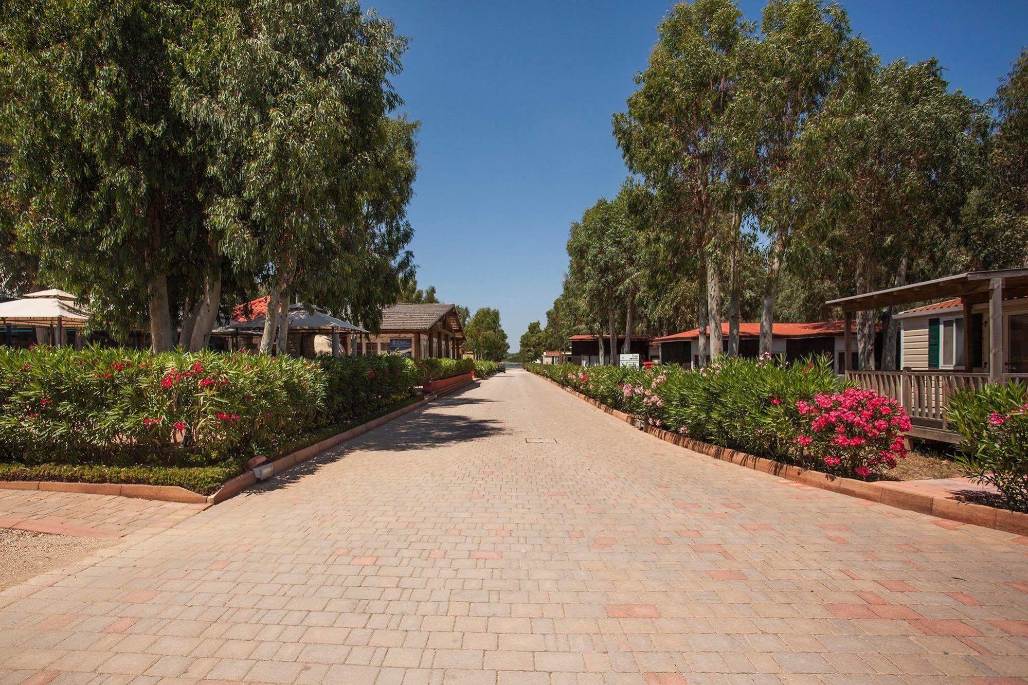 Camping Village Laguna Blu Alghero Exteriör bild